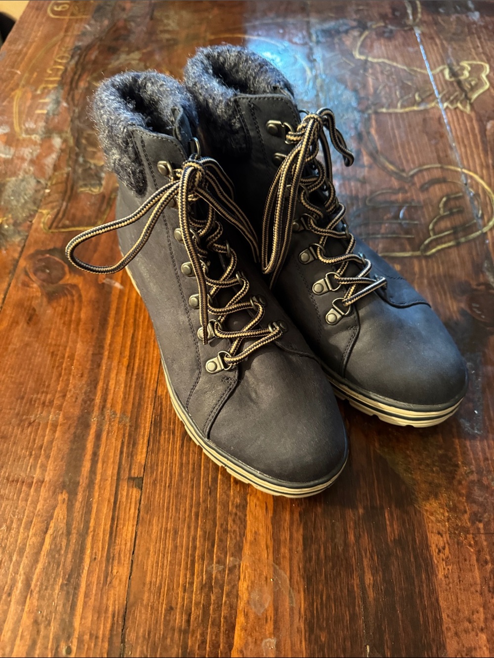 Women’s Navy Faux-Fur Lined Lace-Up Winter Boots